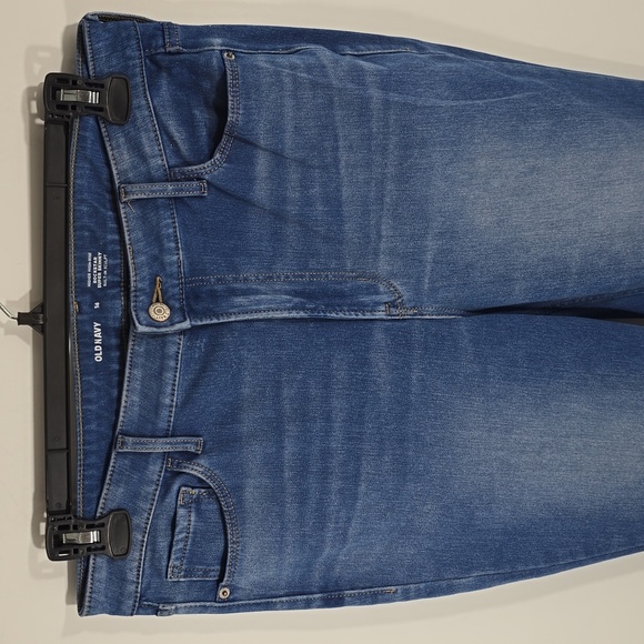 {Old Navy} Higher High-Waisted Rockstar Super-Skinny Built-in-sculpt Jeans - Picture 3 of 9